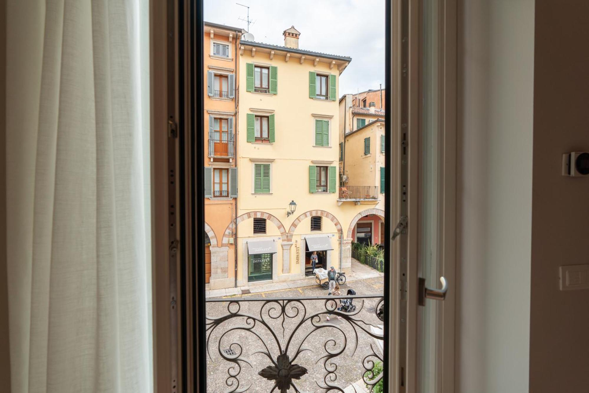 Hotel Palazzo Biasini By Postcardsfrom Verona Exterior foto